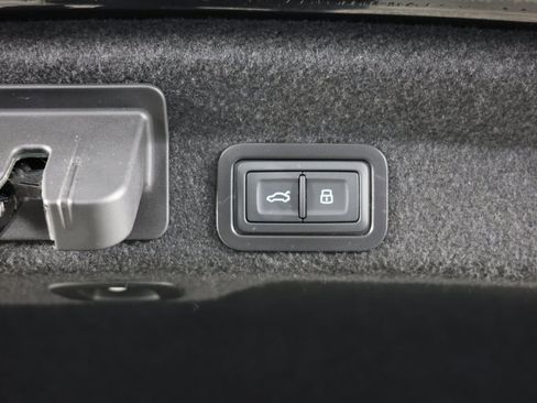 Used 2023 Audi S6 Prestige w/ Prestige Package image 47