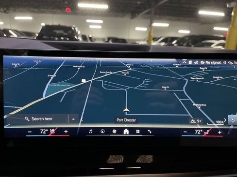 New 2026 BMW X5 xDrive50e w/ Premium Package image 18