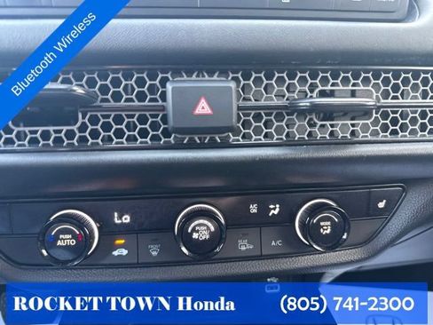 Used 2025 Honda HR-V Sport image 32