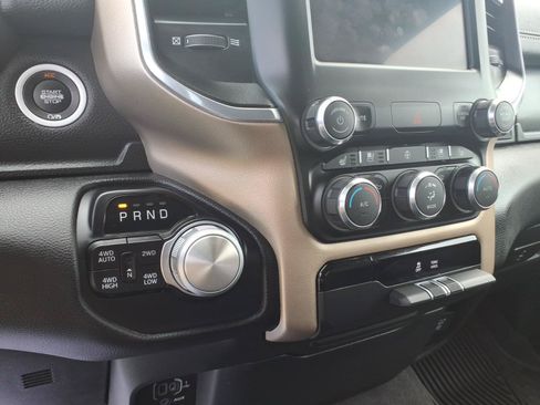Used 2022 RAM 1500 Laramie AWD/4WD image 19