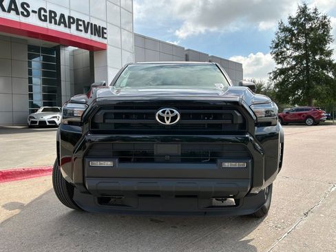 Used 2025 Toyota 4Runner SR5 RWD image 3