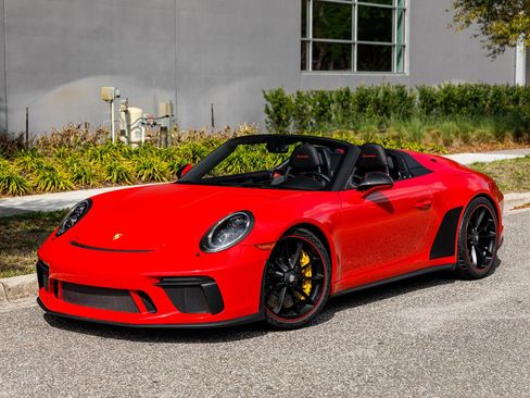 Used 2019 Porsche 911 Speedster RWD image 18