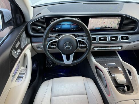 Used 2020 Mercedes-Benz GLE 350 4MATIC w/ Premium Package image 24