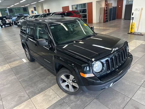 Used 2017 Jeep Patriot High Altitude FWD image 9