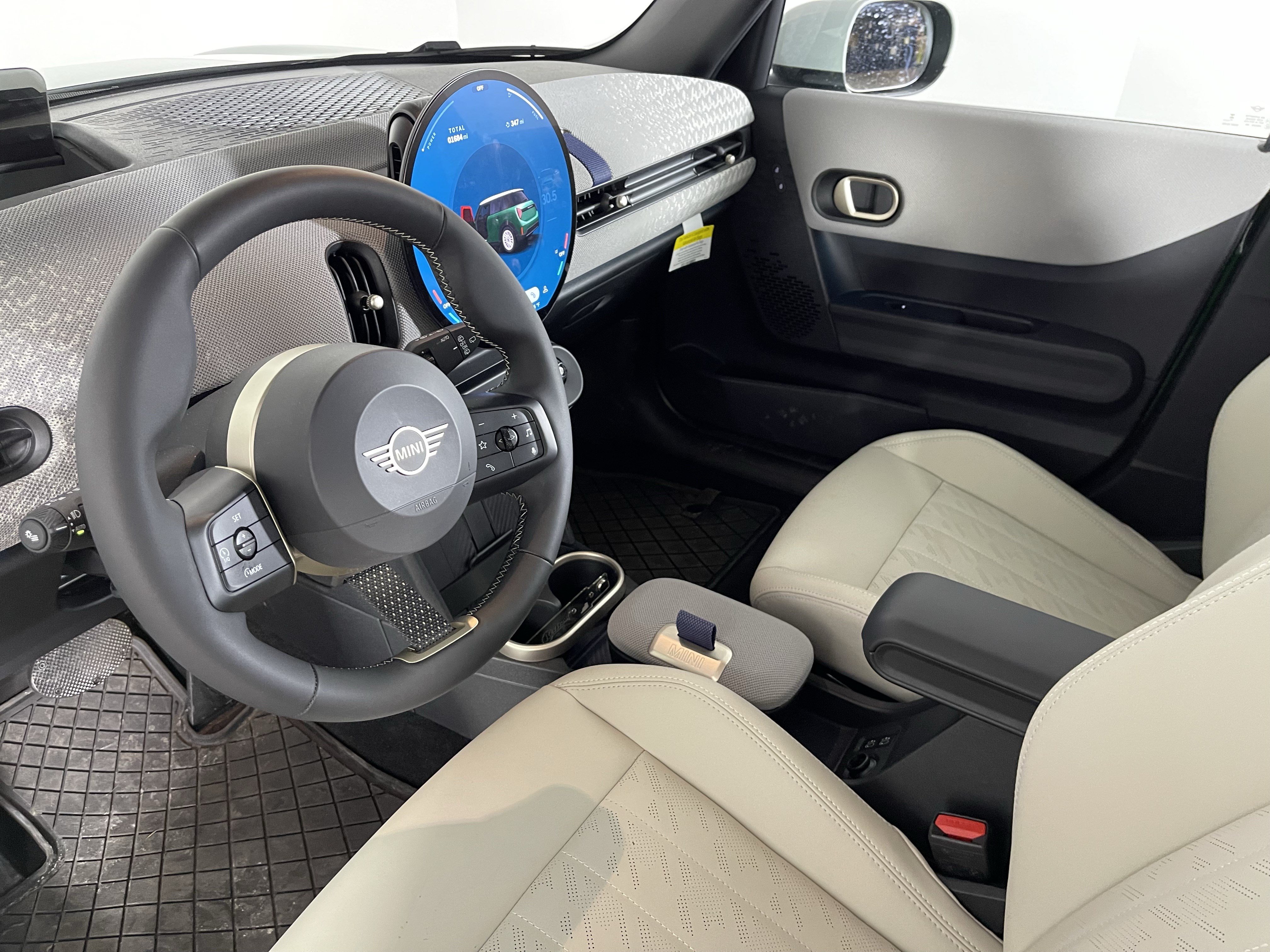 Used 2026 MINI Cooper 4-Door Hardtop FWD image 10