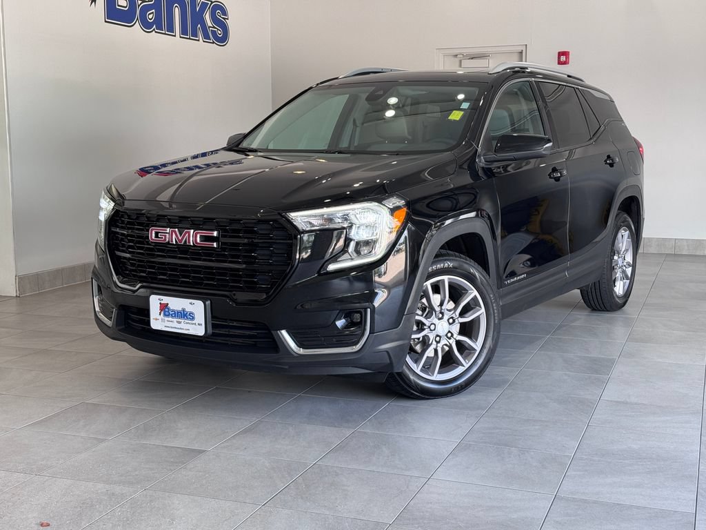 Certified 2022 GMC Terrain SLT AWD/4WD image 2