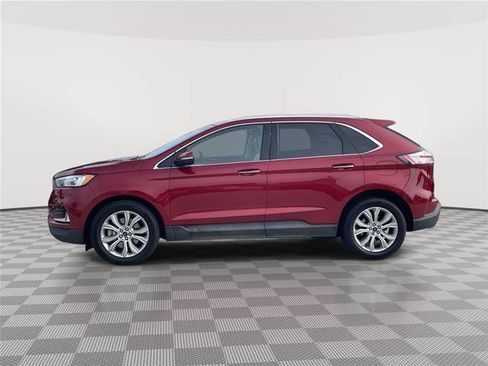 Certified 2019 Ford Edge Titanium w/ Cold Weather Package AWD/4WD image 2