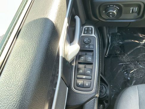 Used 2024 RAM 2500 Big Horn image 19