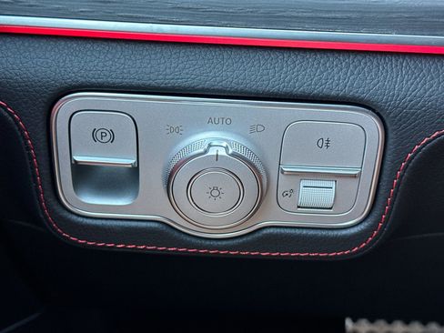 New 2026 Mercedes-Benz GLE 53 AMG 4MATIC Coupe image 31