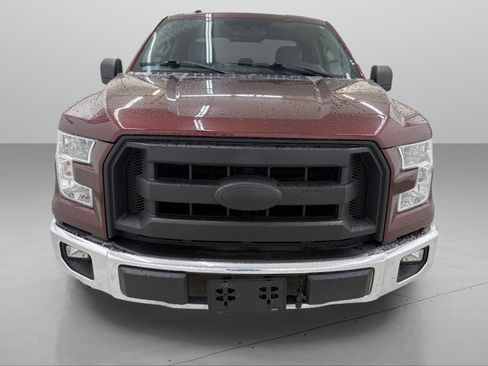 Used 2017 Ford F150 XLT w/ Trailer Tow Package image 6