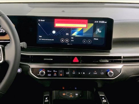 New 2025 Kia Sorento S FWD image 6