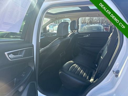 Used 2024 Ford Edge SEL w/ Convenience Package image 17