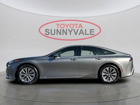 Certified 2022 Toyota Mirai XLE image 6