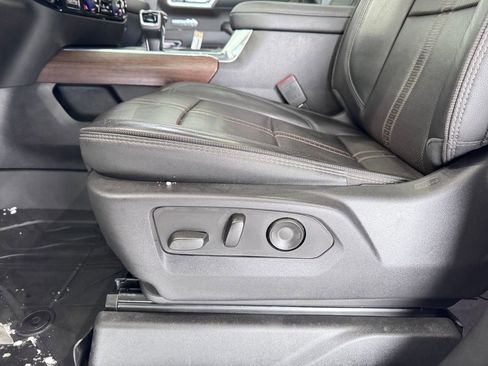 Certified 2022 Chevrolet Silverado 1500 High Country w/ High Country Premium Package image 28