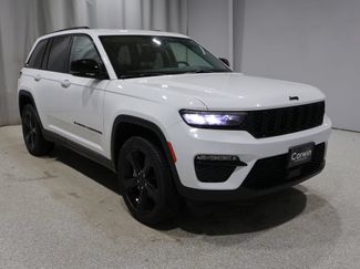 Certified 2023 Jeep Grand Cherokee Limited w/ Black Appearance Package AWD/4WD 360° Tour