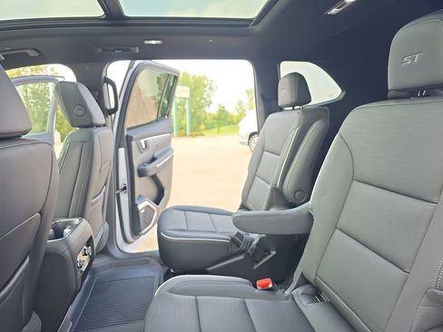 New 2026 Buick Enclave Sport Touring w/ Super Cruise Package FWD image 15