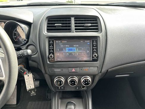 Used 2024 Mitsubishi Outlander Sport ES AWD/4WD image 21