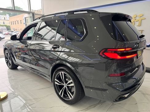 Used 2026 BMW X7 xDrive40i w/ Executive Package AWD/4WD image 5
