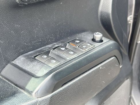 Used 2018 Toyota Tacoma SR w/ SR Convenience Package RWD image 16