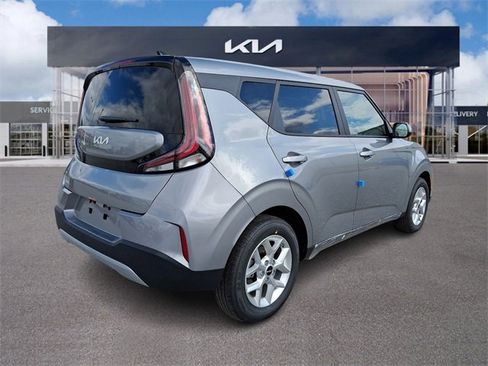 New 2025 Kia Soul LX w/ LX Technology Package image 4