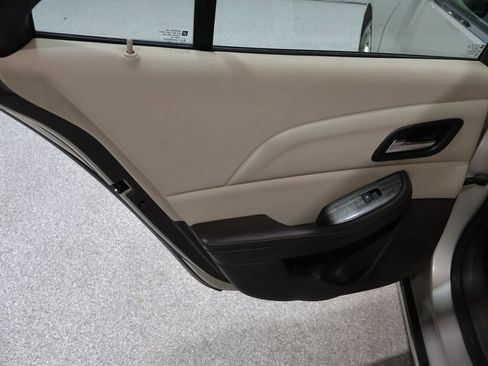 Used 2015 Chevrolet Malibu LT image 15