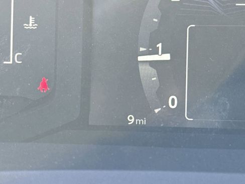 New 2025 Toyota Tacoma SR image 31