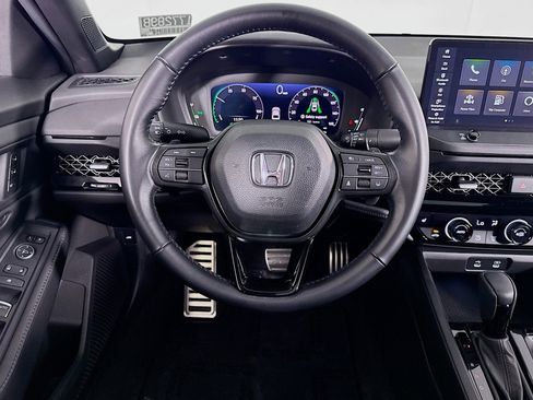 Used 2024 Honda Accord Sport image 4