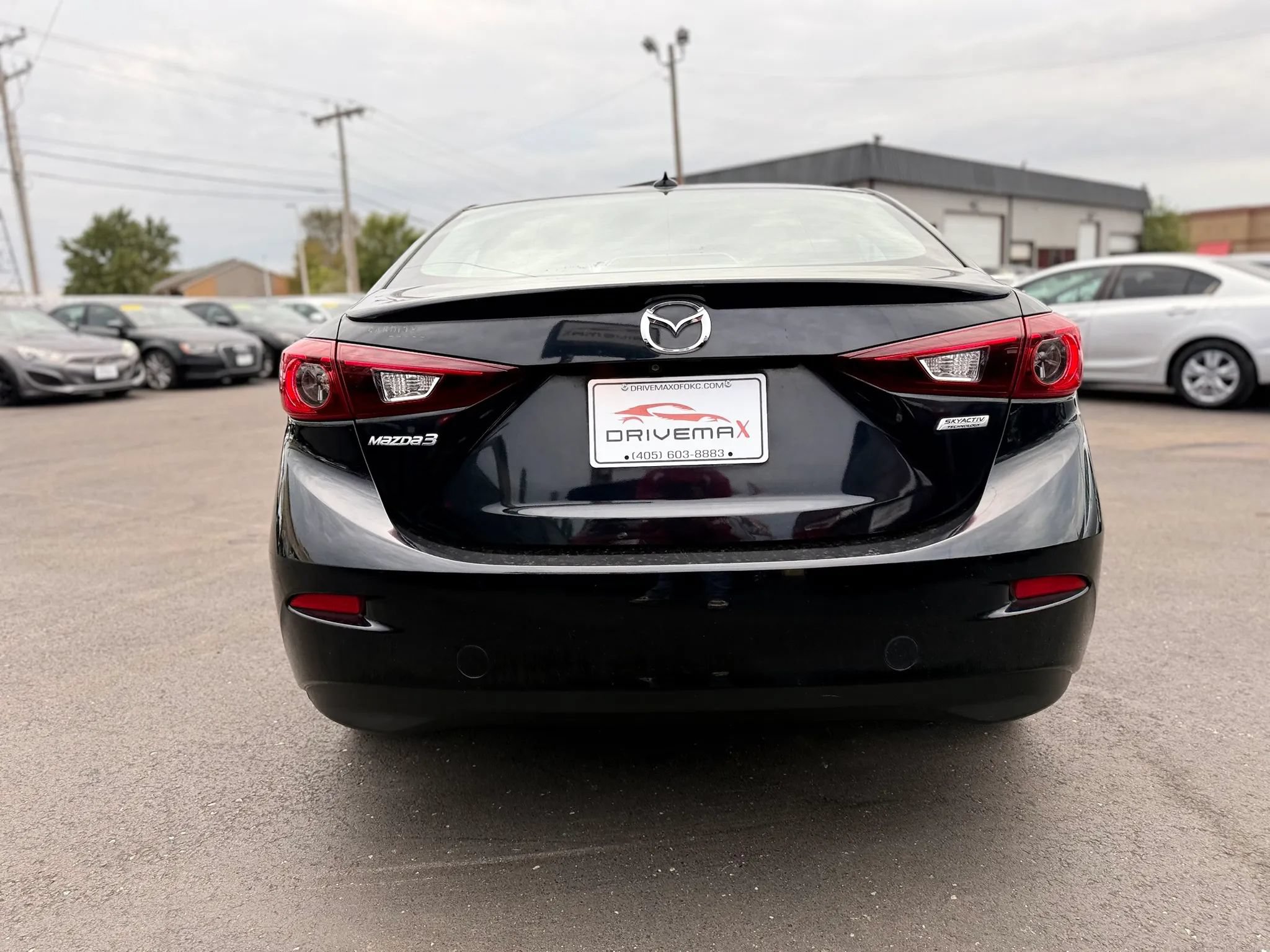 Used 2016 MAZDA MAZDA3 i Grand Touring FWD image 4