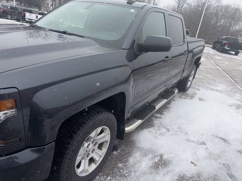 Used 2018 Chevrolet Silverado 1500 LT w/ All Star Edition image 2