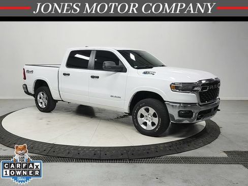Used 2025 RAM 1500 Big Horn AWD/4WD image 1
