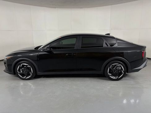 Used 2025 Kia K4 EX FWD image 5