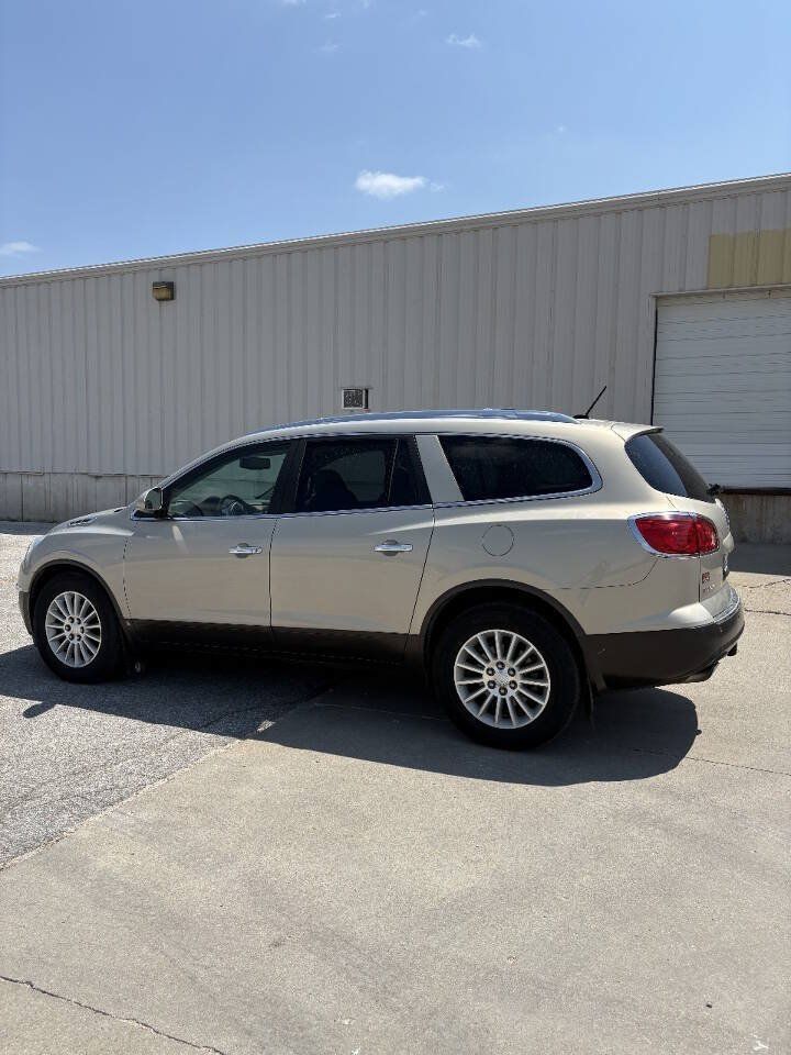 Used 2009 Buick Enclave CXL w/ Driver Confidence Package AWD/4WD image 6