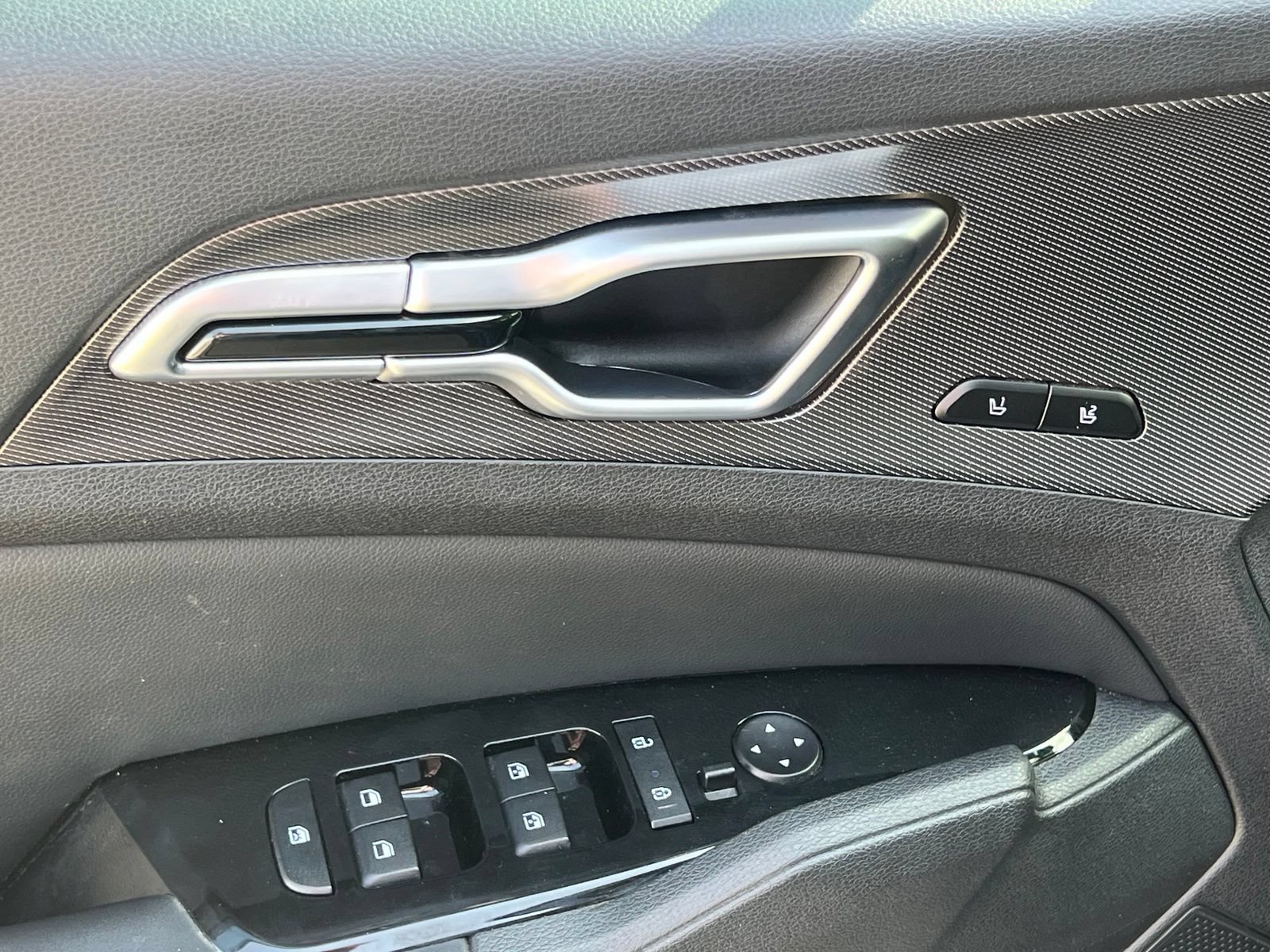 Used 2023 Kia Sportage SX FWD image 24