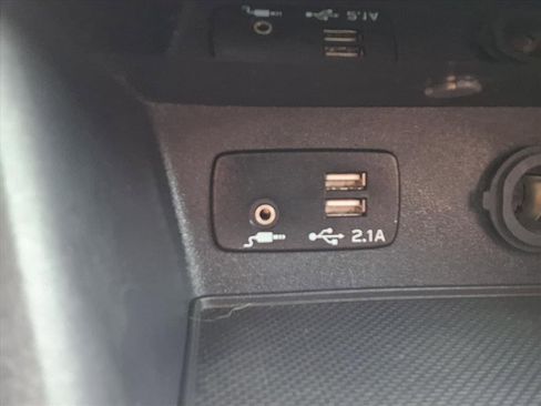 Certified 2022 Subaru Forester Limited image 16