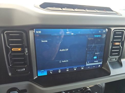 Used 2023 Ford Bronco Badlands image 4