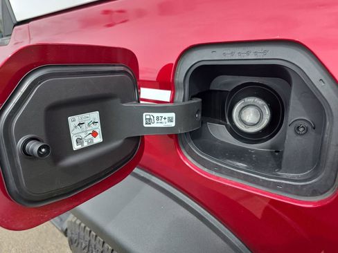 Used 2025 Ford Bronco Heritage Edition AWD/4WD image 14