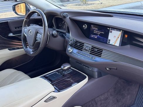 Used 2018 Lexus LS 500 AWD image 5