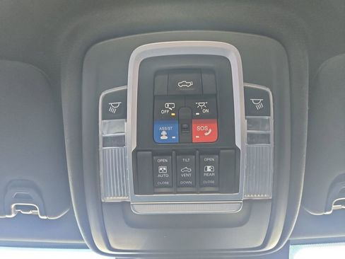 Used 2019 RAM 2500 Limited image 26