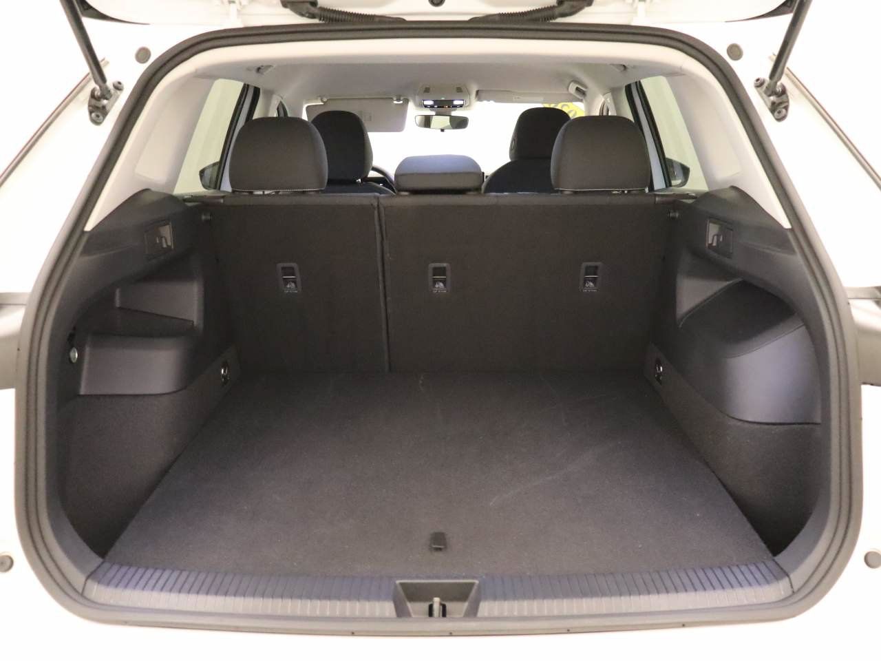 Certified 2026 Volkswagen Tiguan S FWD image 18