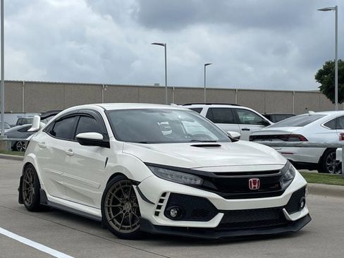 Certified 2018 Honda Civic Type R image 2