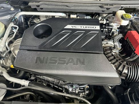 Used 2023 Nissan Rogue SV FWD image 34