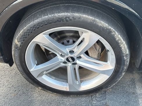 Used 2019 Audi Q7 3.0T Prestige w/ Prestige Package AWD/4WD image 9