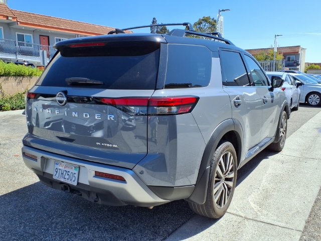 Certified 2025 Nissan Pathfinder Platinum FWD image 26