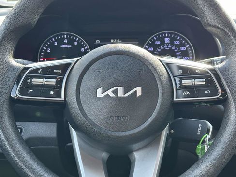 Certified 2023 Kia Forte LXS image 8