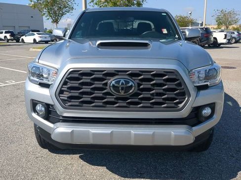 Certified 2022 Toyota Tacoma TRD Sport w/ Technology Package image 9