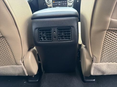 Used 2013 Toyota 4Runner Limited image 15