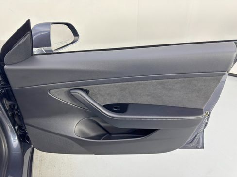 Used 2020 Tesla Model 3 Standard Range Plus image 42