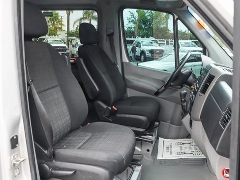 Used 2016 Mercedes-Benz Sprinter 2500 image 36