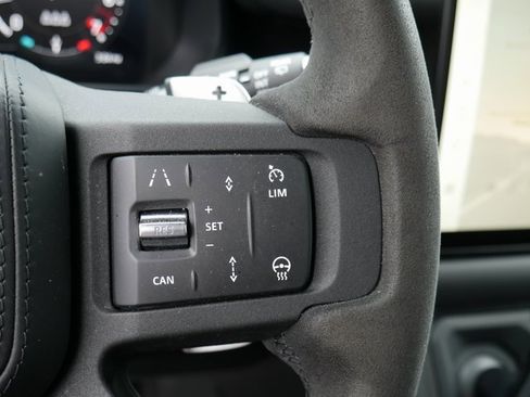 Used 2023 Land Rover Defender 90 Carpathian Edition image 19