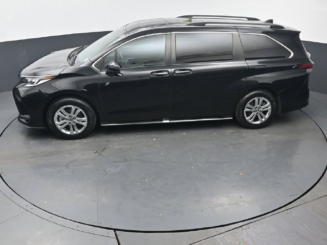 Certified 2023 Toyota Sienna XSE w/ XSE Plus Package AWD/4WD image 40